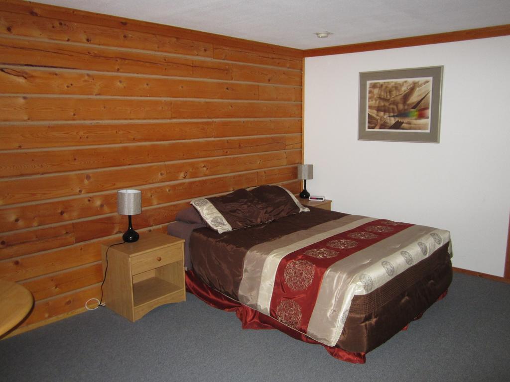 Spirit Lake Lodge Whitehorse Zimmer foto